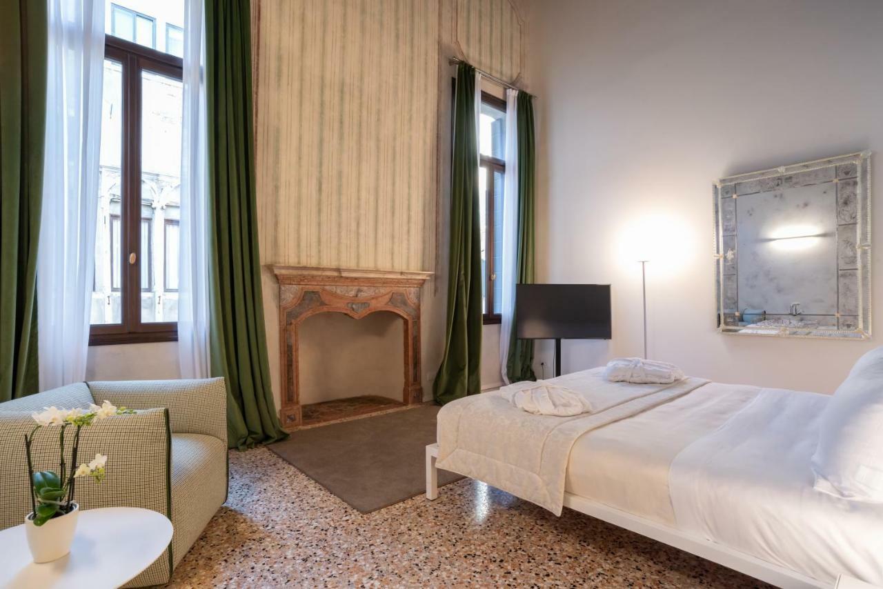 ヴェネツィアPalazzo Vendramin Costaアパートメント エクステリア 写真